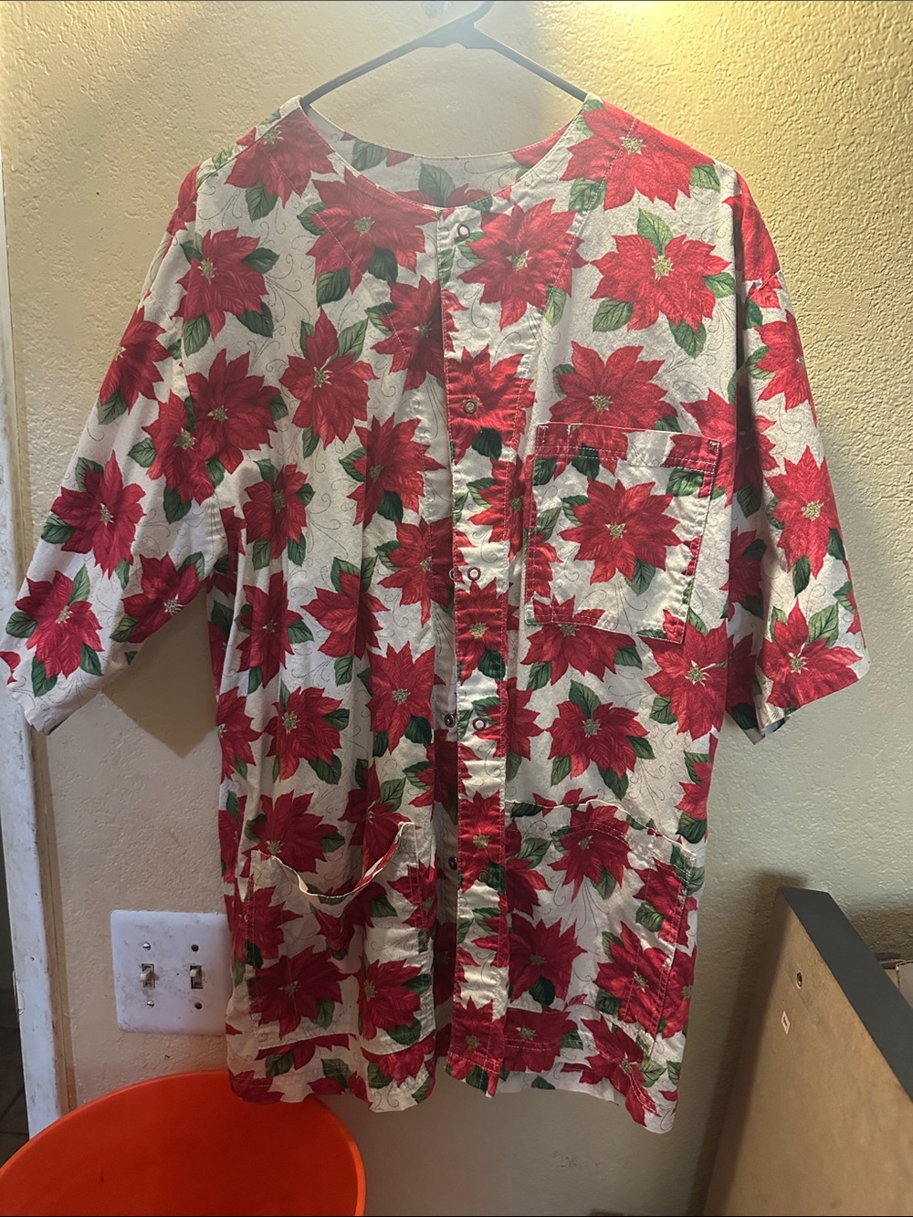 Smart Scrubs Men’s Red and White Poinsettia Button-Down Shirt